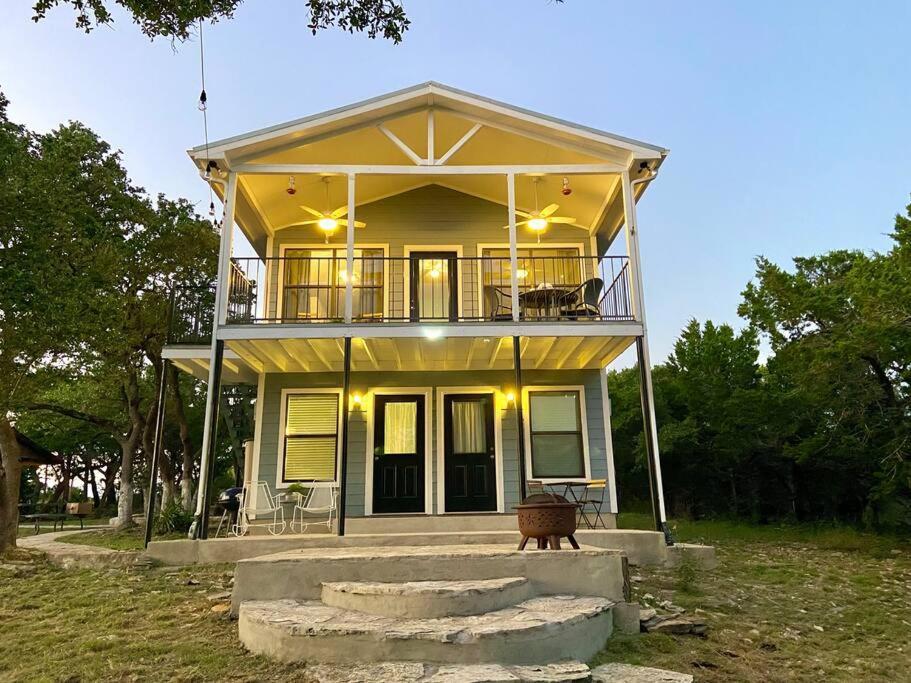 Serene Shores On Medina Lake Vila Bandera Exterior foto